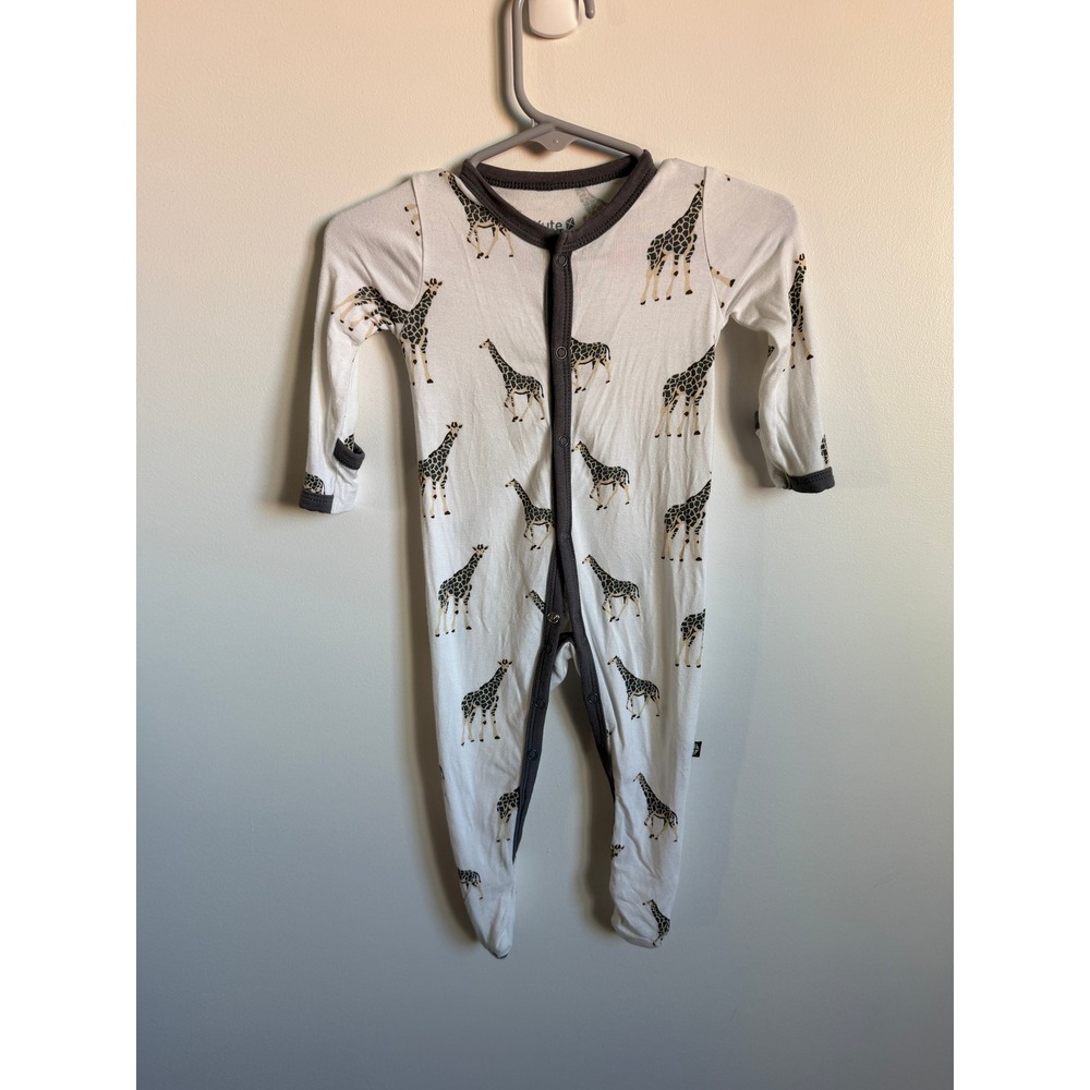 Kyte Baby Giraffe Print Bamboo Footed Sleeper 0-3 Months